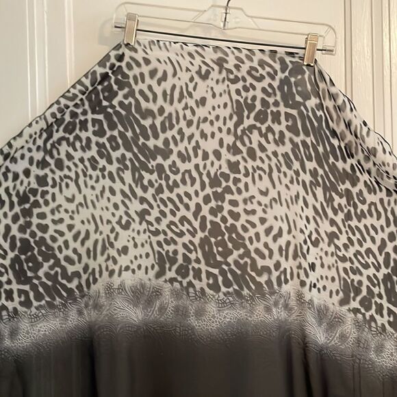 Gena polyester chiffon black & white wrap scarf - Picture 7 of 10